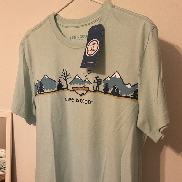 LIFE IS GOOD CRUSHER TEE MEDIUM NWT - Picture 1 of 2